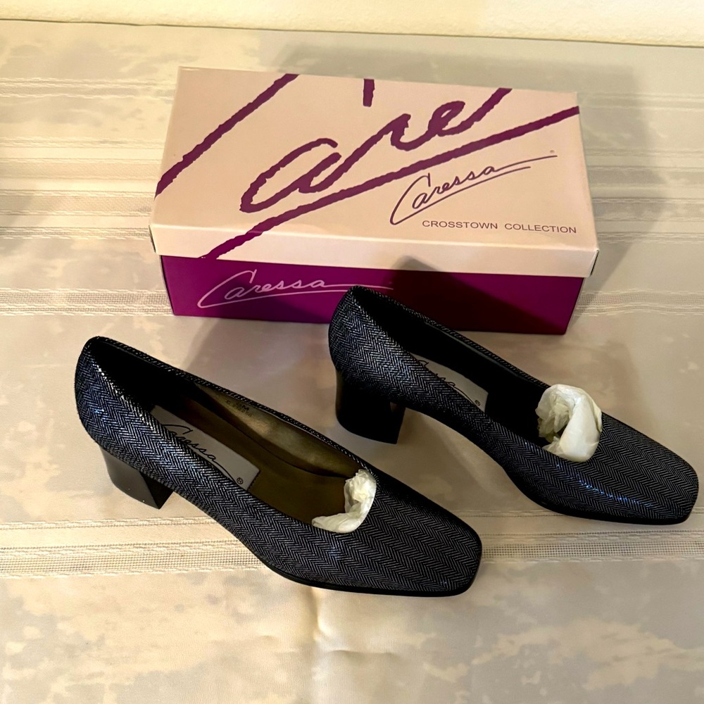 ! Caressa “Goldrush “Black weave NWT 8